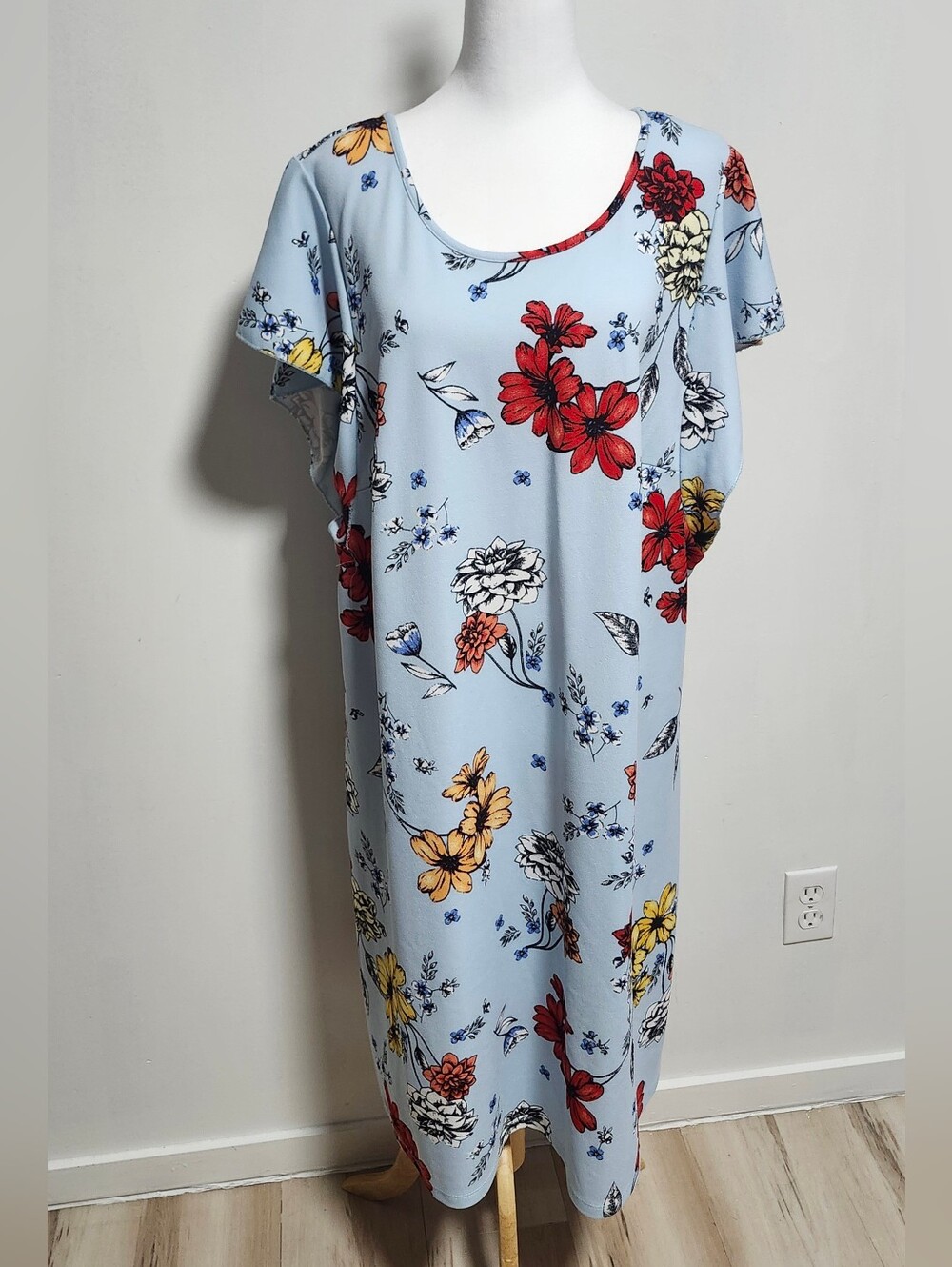 Penningtons Light Blue Floral Scoop Neck Midi Dress